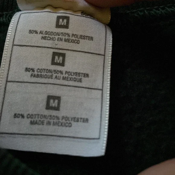 Destination vacation sweatshirt - Picture 5 of 6